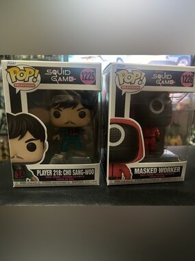 Funko Pop! Squid Game - Player 218 Teal & Masked Worker Red
